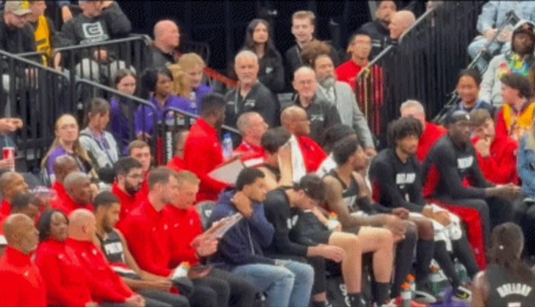 lo, 醉卧浮生, 他回到板凳